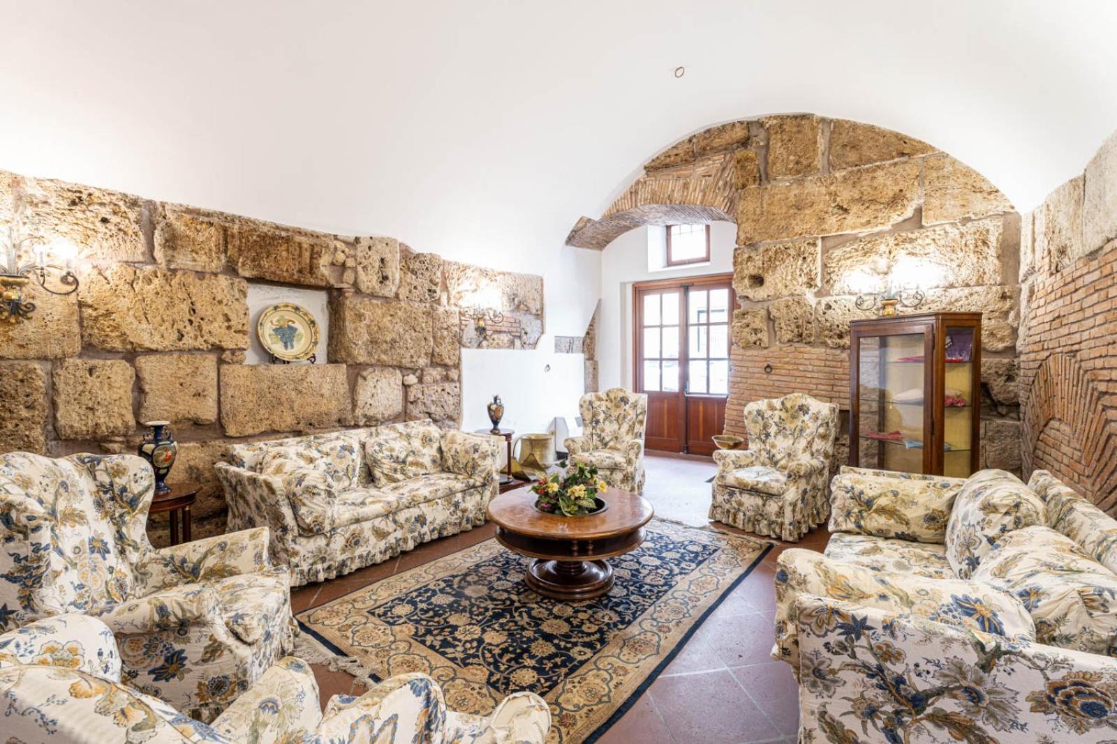 Hotel&Ristorante Miramonti Palazzo Storico Rieti Exterior foto